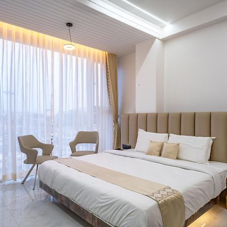 Hotel Darshan Executive Tuljapur Exterior photo