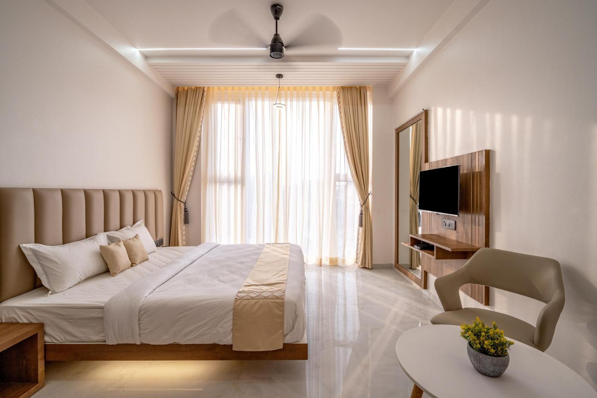 Hotel Darshan Executive Tuljapur Exterior photo