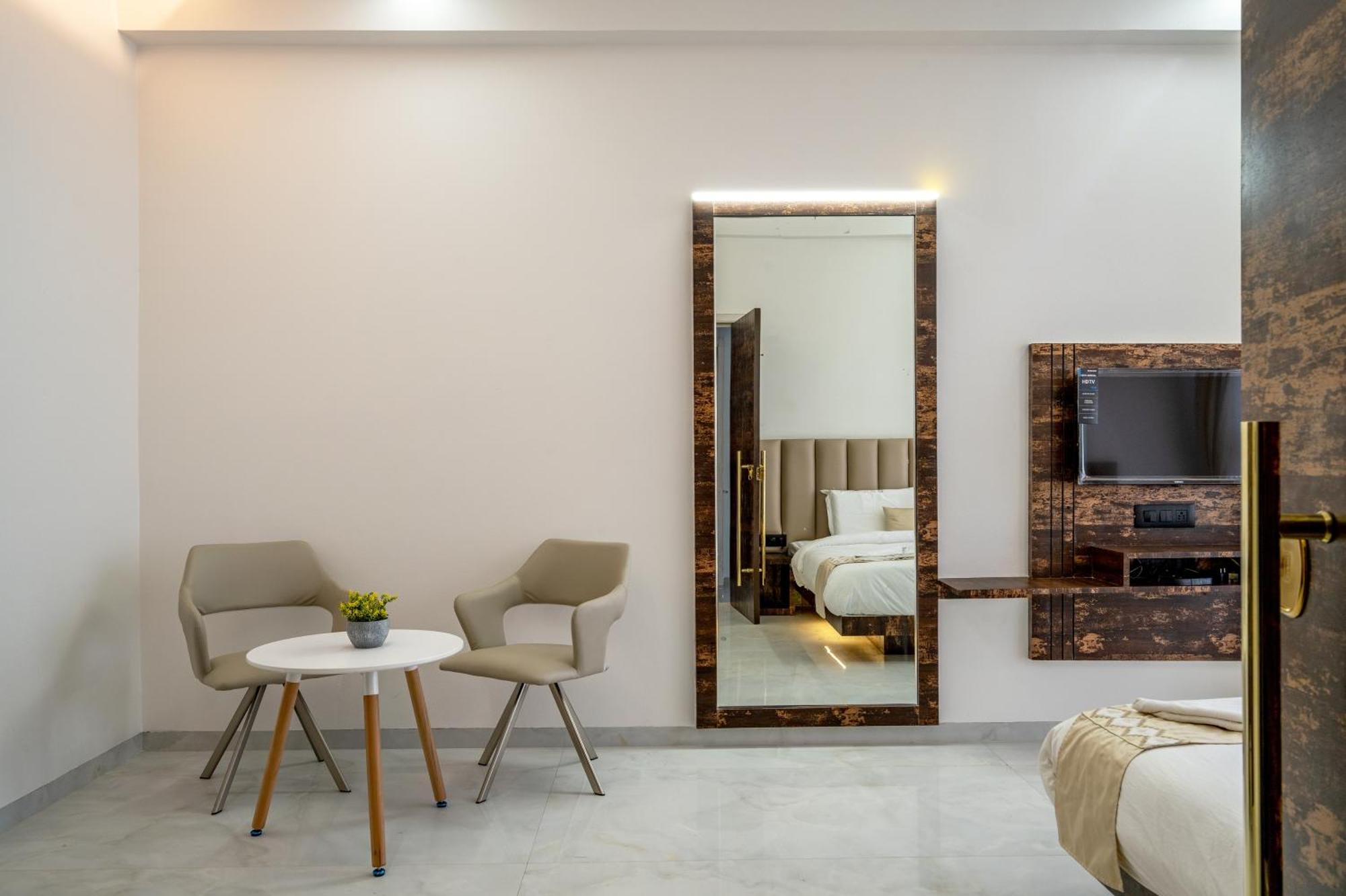 Hotel Darshan Executive Tuljapur Exterior photo