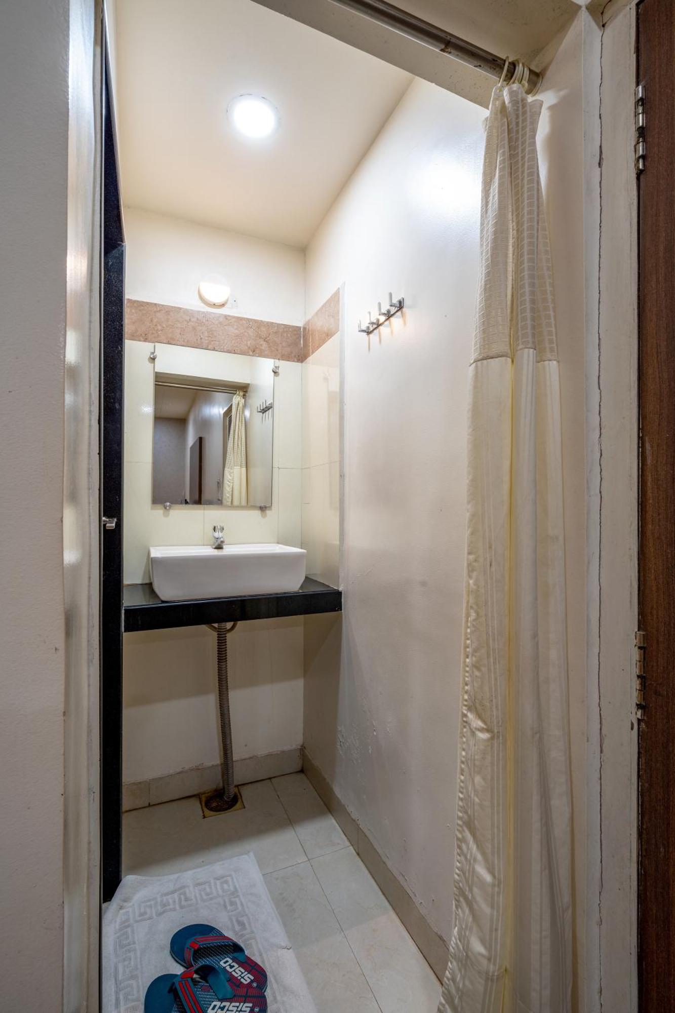 Hotel Darshan Executive Tuljapur Exterior photo
